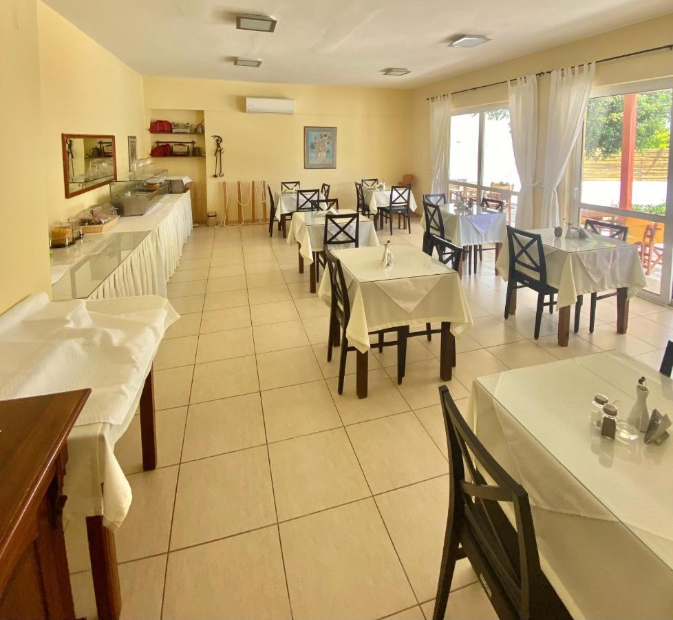 Aparthotel Cretan Sun à Adelianos Kampos Extérieur photo
