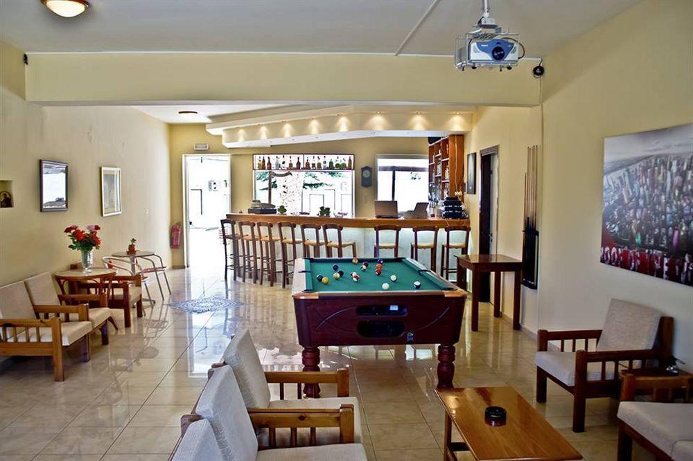 Aparthotel Cretan Sun à Adelianos Kampos Extérieur photo