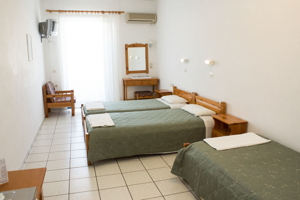 Aparthotel Cretan Sun à Adelianos Kampos Extérieur photo