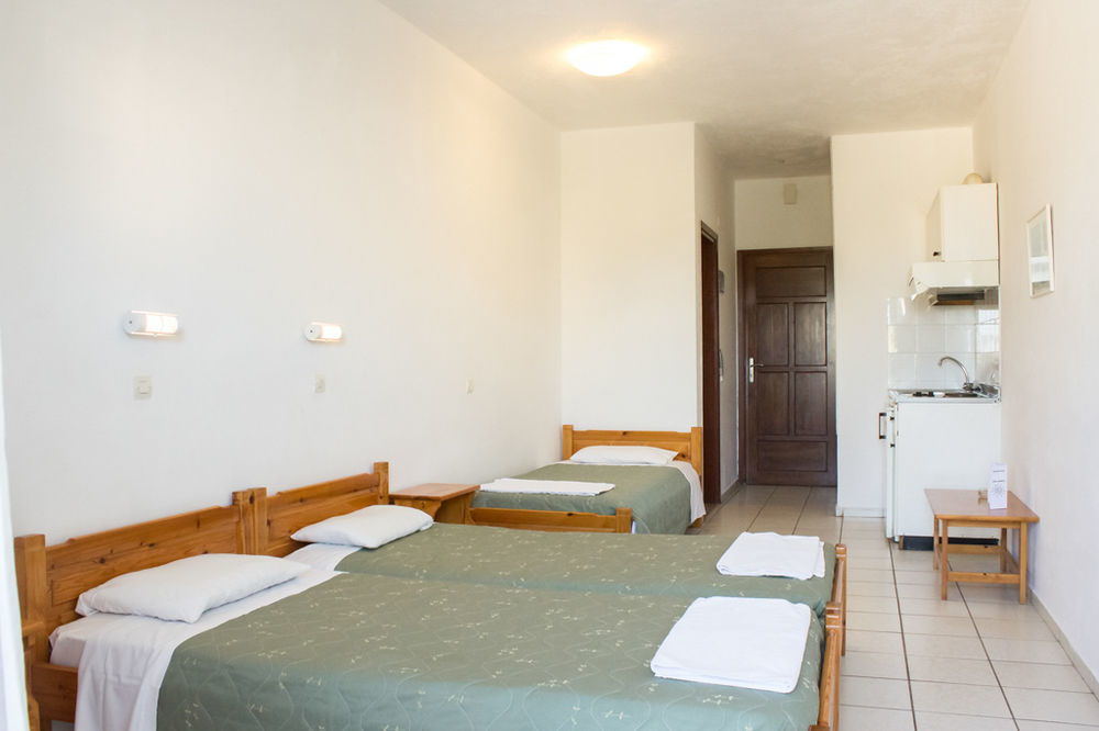 Aparthotel Cretan Sun à Adelianos Kampos Extérieur photo