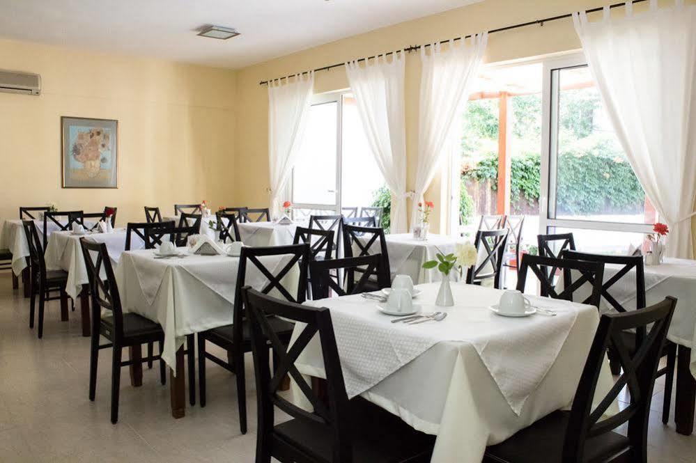 Aparthotel Cretan Sun à Adelianos Kampos Extérieur photo