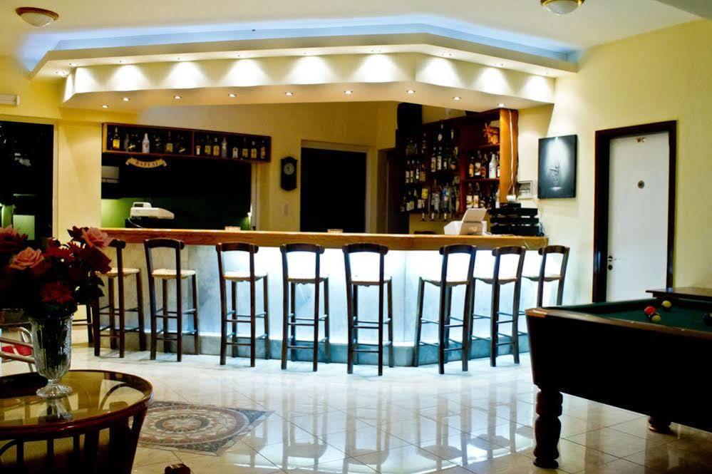 Aparthotel Cretan Sun à Adelianos Kampos Extérieur photo