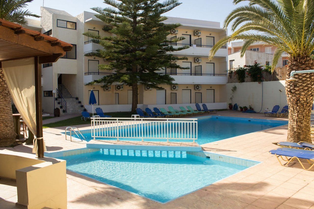 Aparthotel Cretan Sun à Adelianos Kampos Extérieur photo